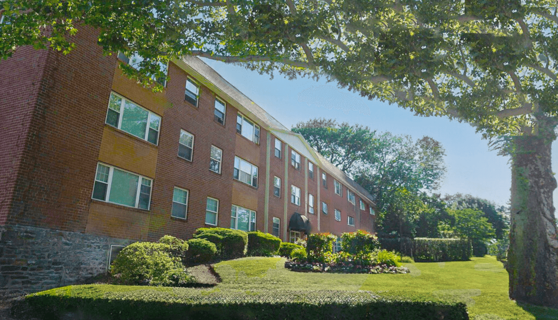 West Philadelphia offers proximity to universities and affordable apartments with green areas like Bryn Mawr Apartments.