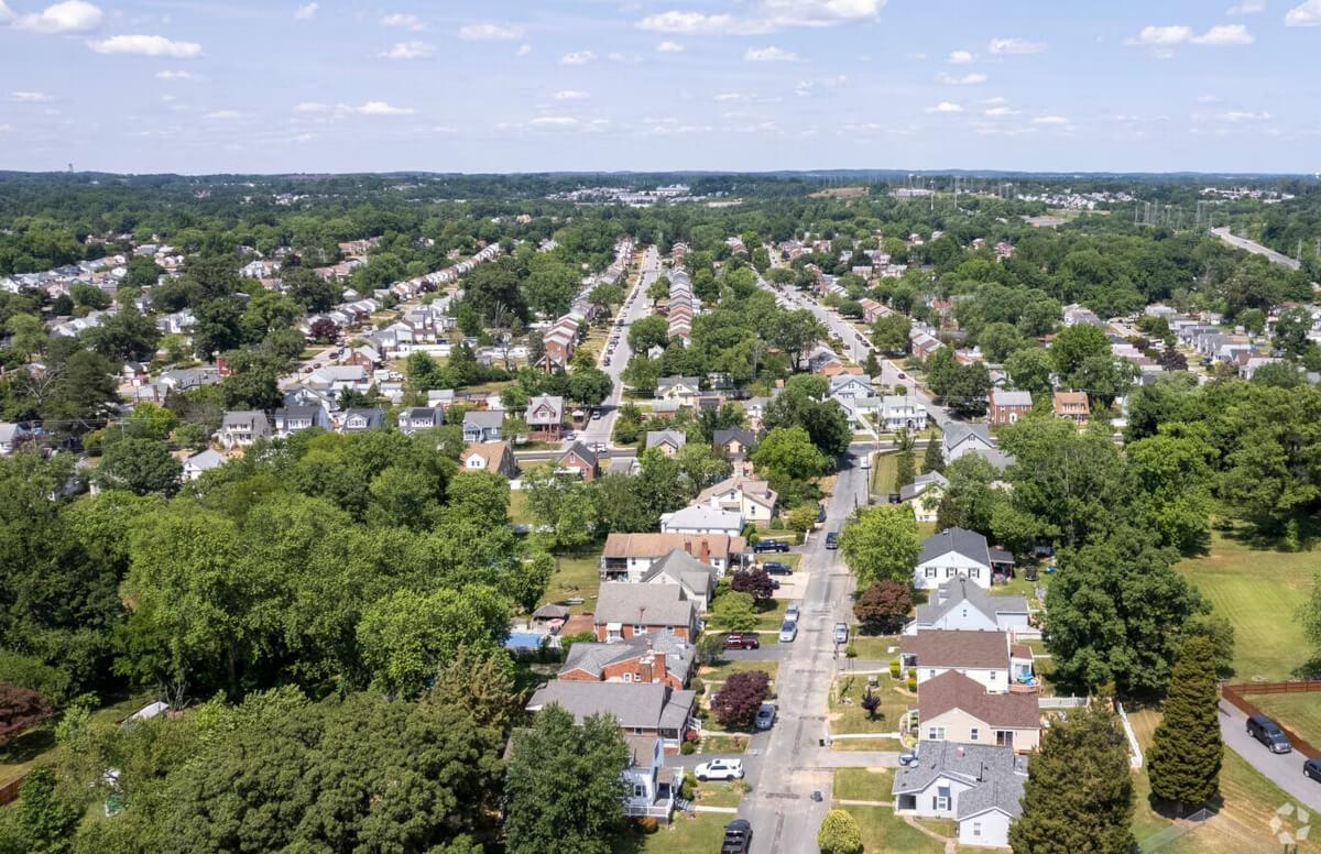 Overlea lies between Baltimore County and Baltimore City, giving residents the best of both worlds.