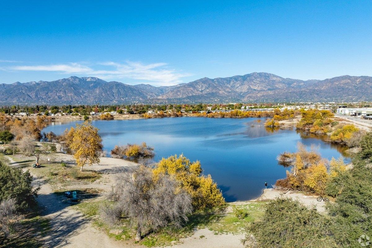 Lake and mountains in Monrovia, CA.