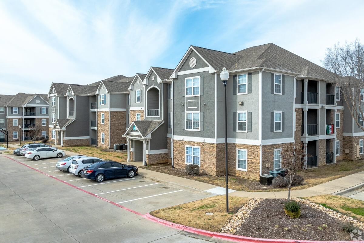 Townhomes in Rayzor Ranch in Denton, TX