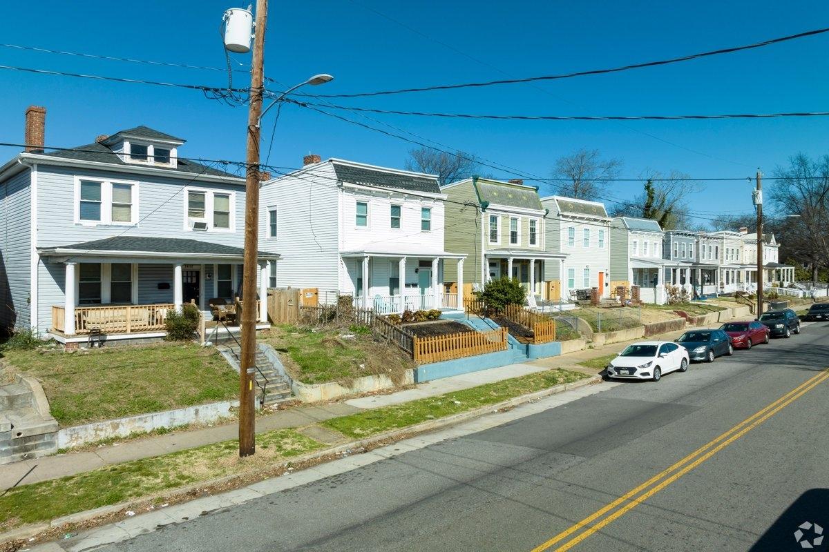 A street of houses in the Fairmount neighborhood in Richmond, VA
