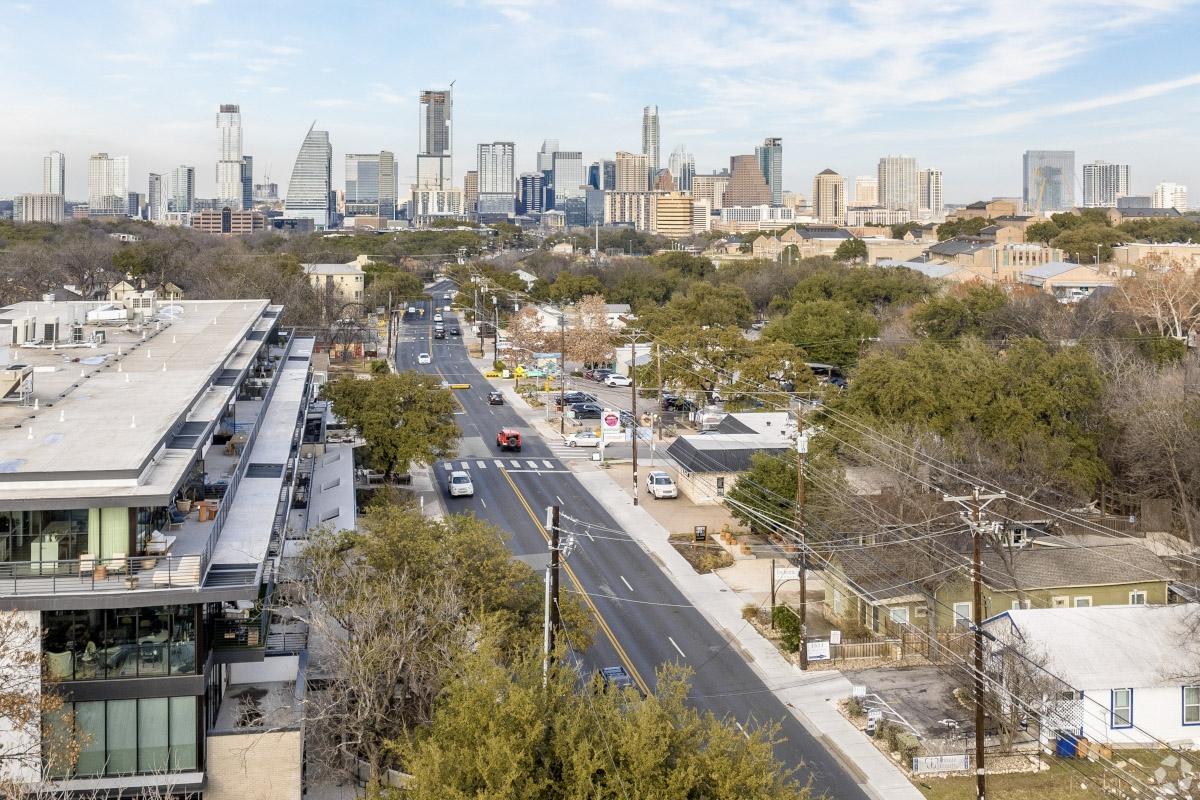 South 1st Street in Bouldin Creek runs right into the heart of Downtown Austin. 