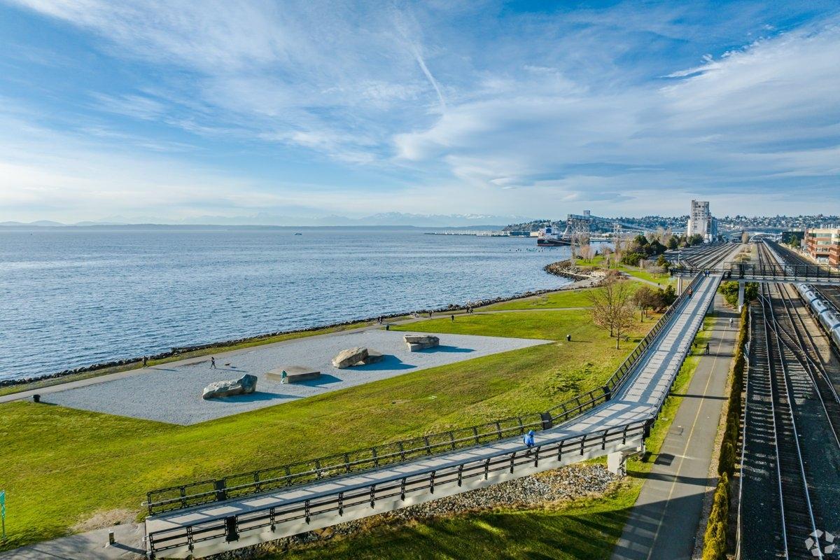 A coastline view of Lower Queen Anne