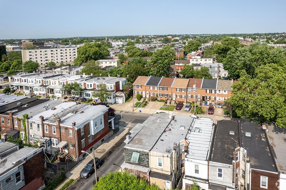 Aerial of the Haddington neighborhood looking west from Race St over Nichols Park.