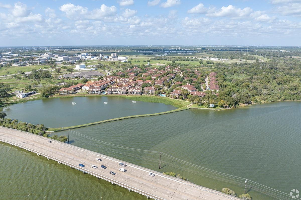 Urban amenities meet coastal living in Clear Lake, just minutes from Houston.