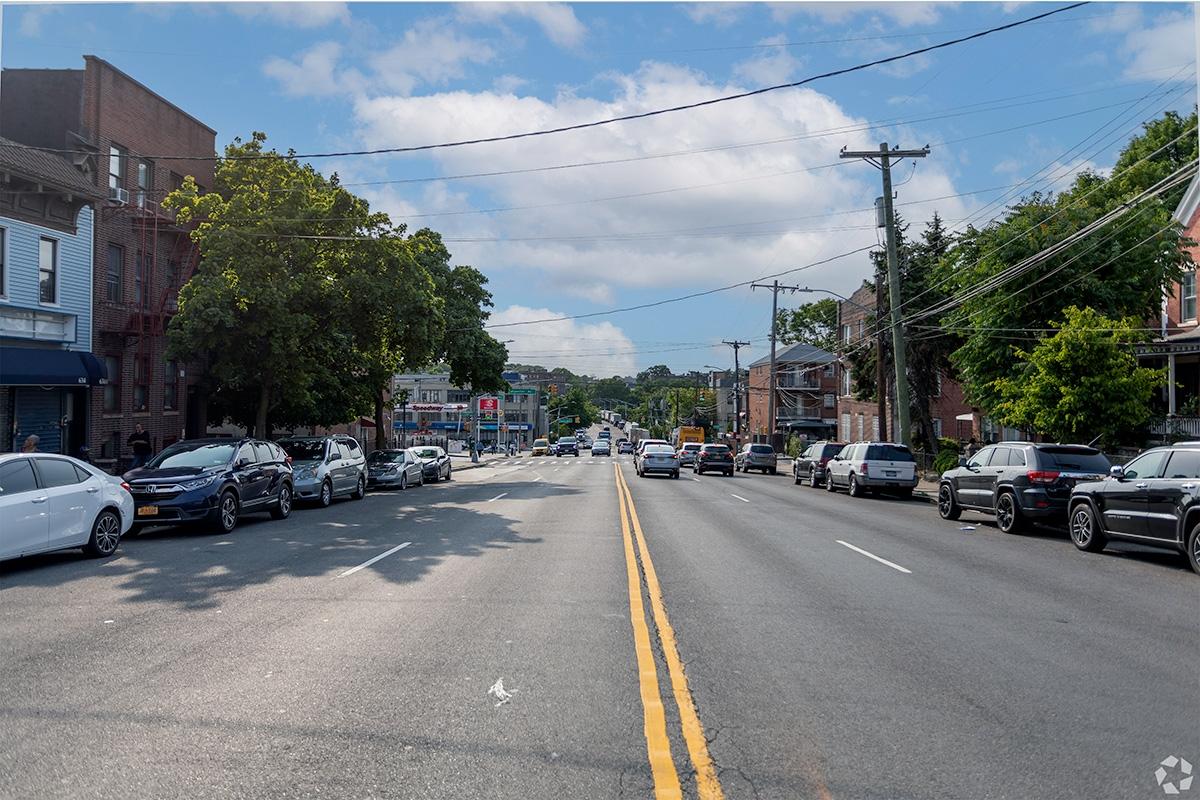 A view of the Wakefield neighborhood from a street.