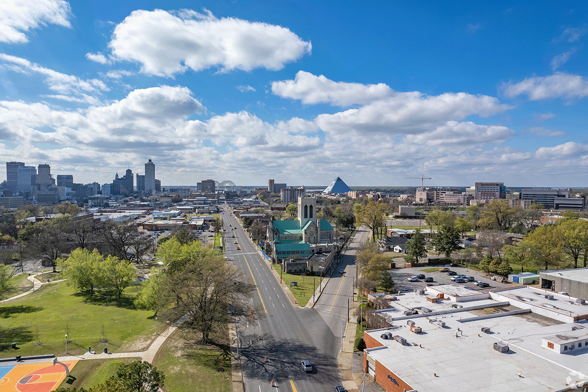 Crosstown is centrally located, providing easy access to downtown, uptown, and midtown.