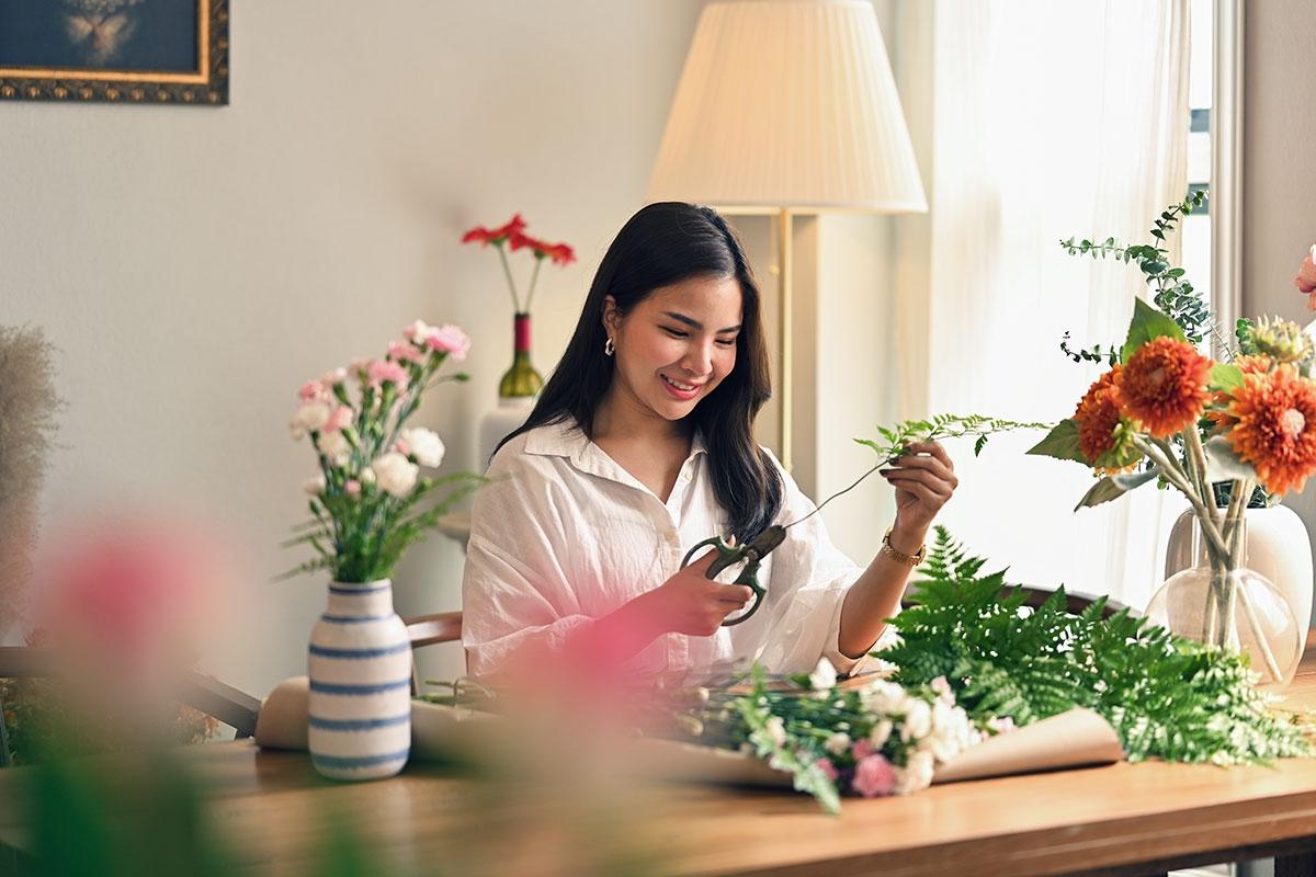 Renter decorating their apartment for the spring. 