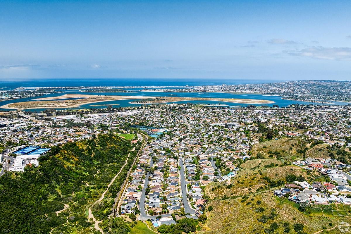 Fiesta Island is right next to Bay Park.