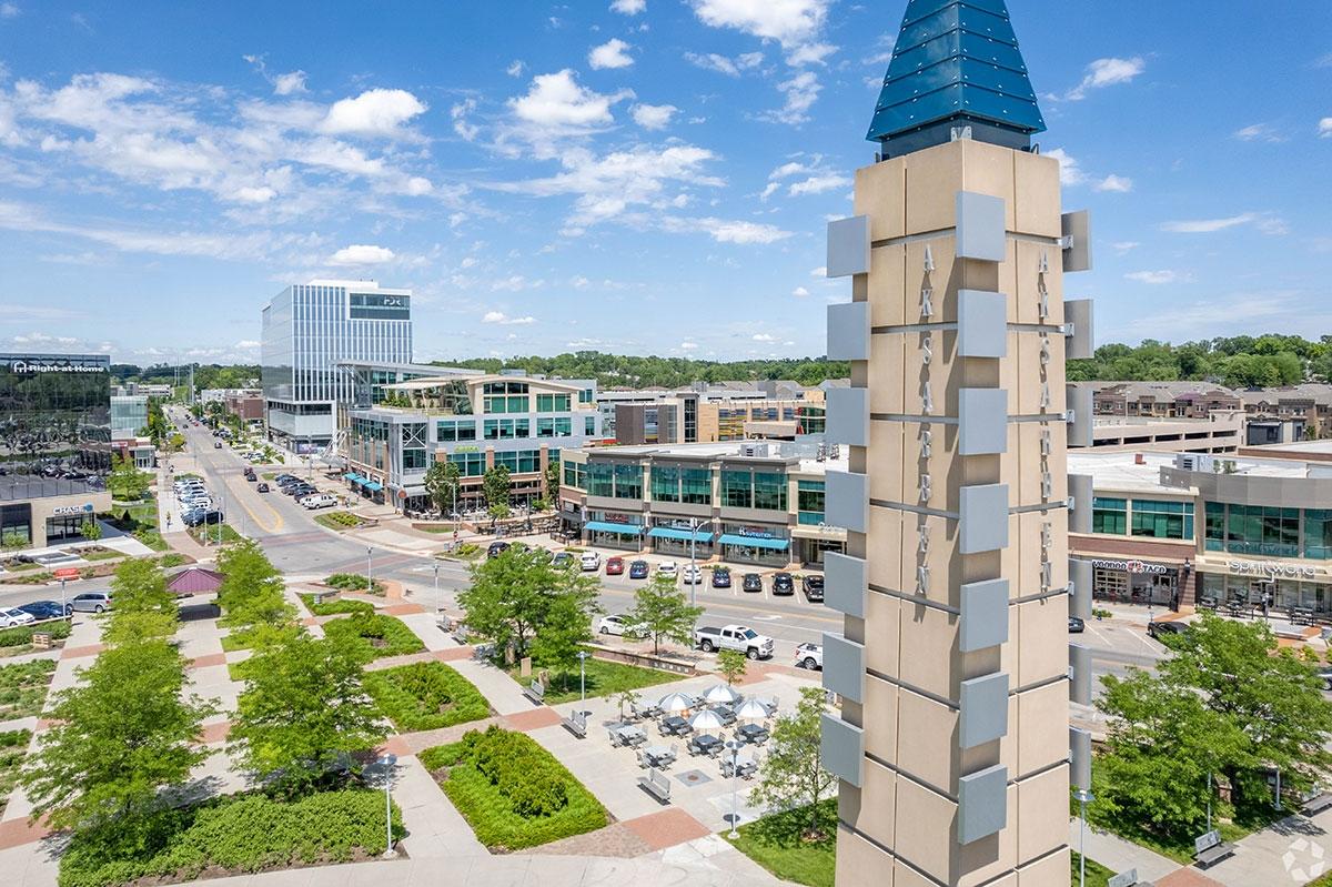 Askarben-Elmwood Park is an up-and-coming thriving community in Omaha.