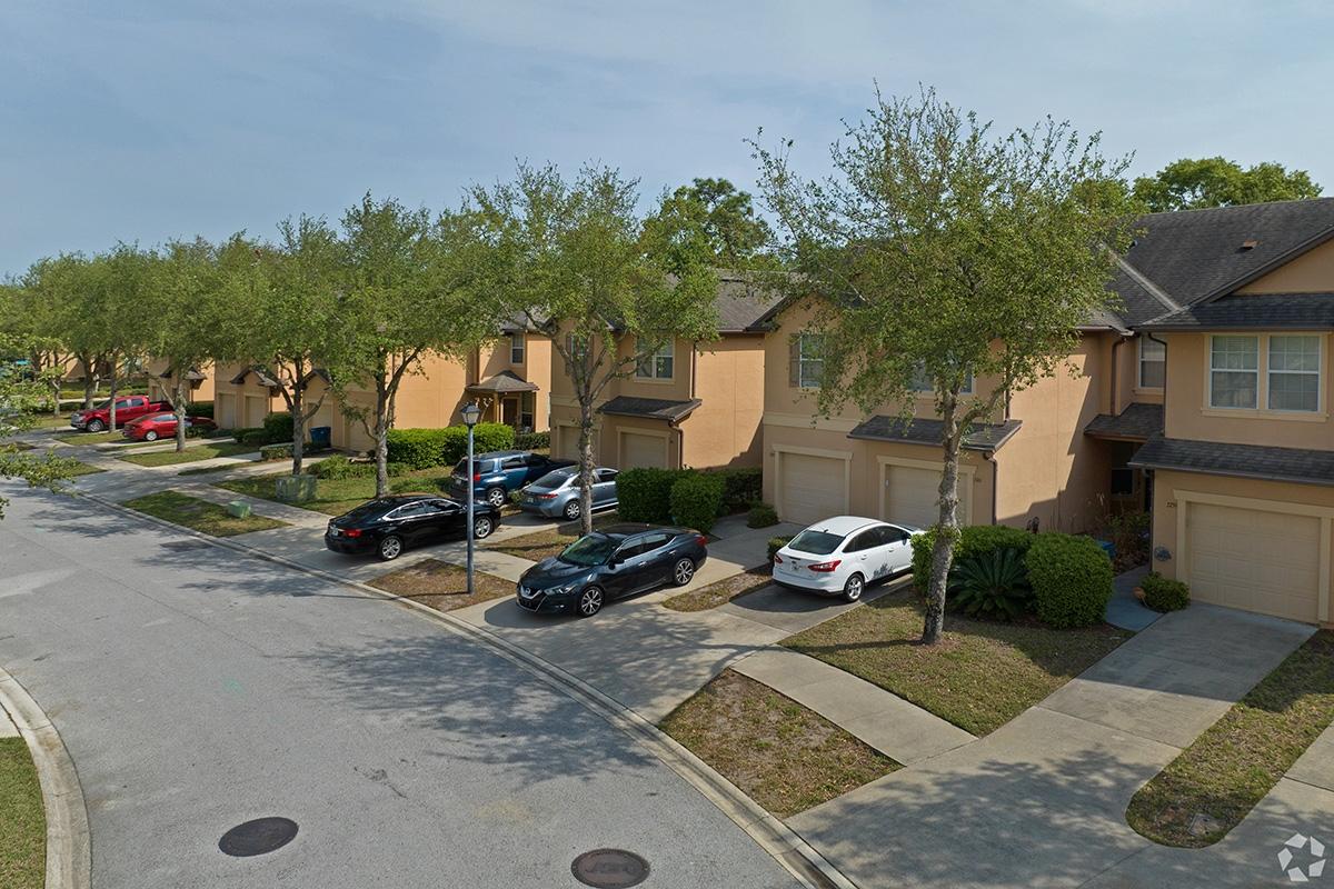 Townhomes on a quiet street in the Arlington neighborhood in Jacksonville, FL. 