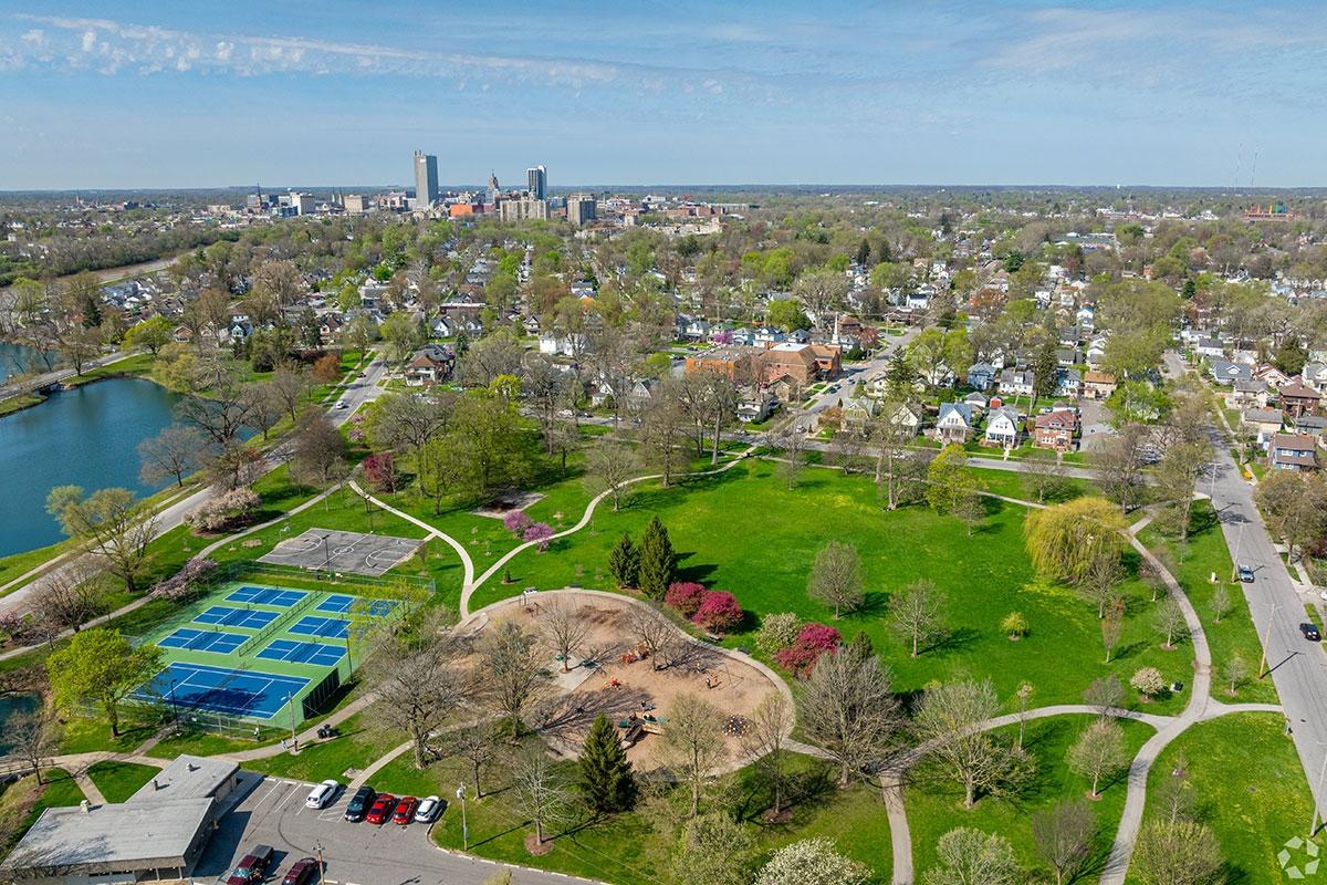 North Fort Wayne lies only a couple miles north of downtown.