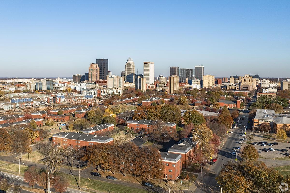 East Russell is located just minutes from Downtown Louisville. 