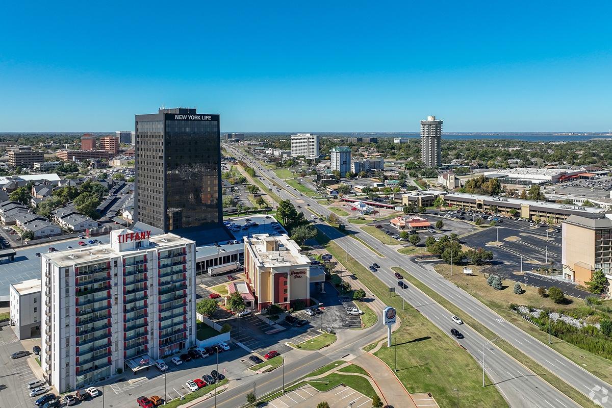 Wileman 3 is a suburb with both commerical and residential buildings.