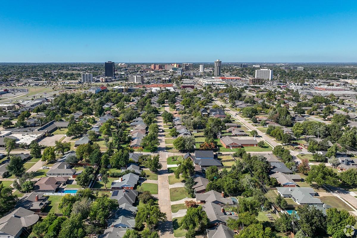 Wileman 3 has residential neighborhoods next to commercial corridors.