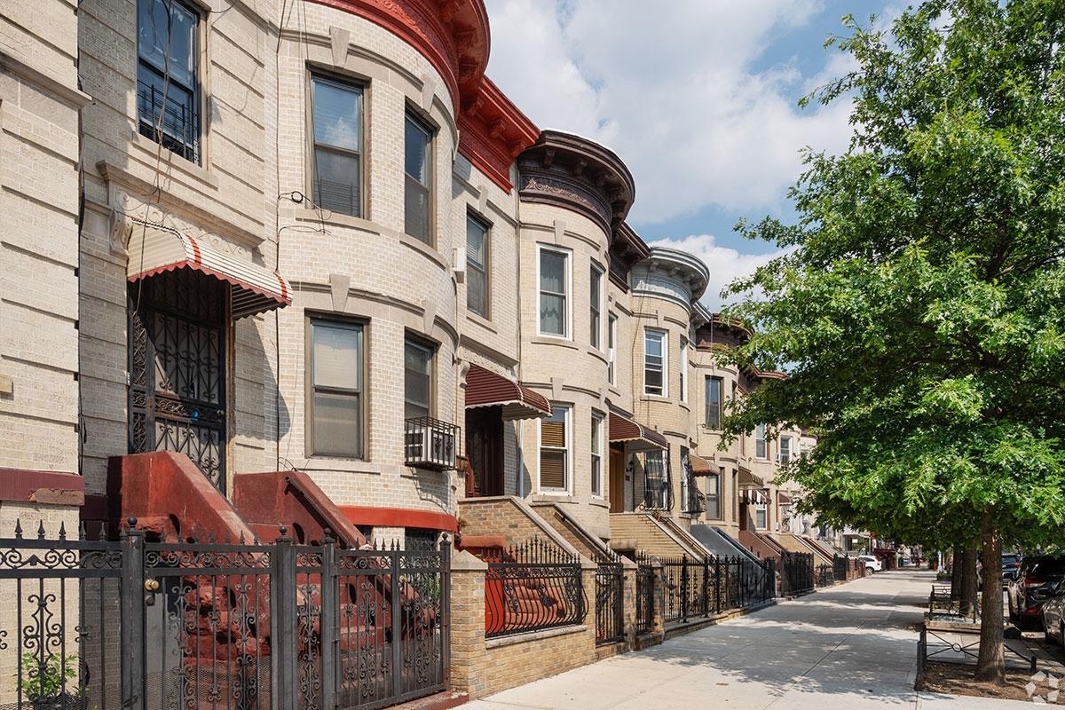 Bed-Stuy boasts a mix of residential homes and newer restaurants and coffee shops.
