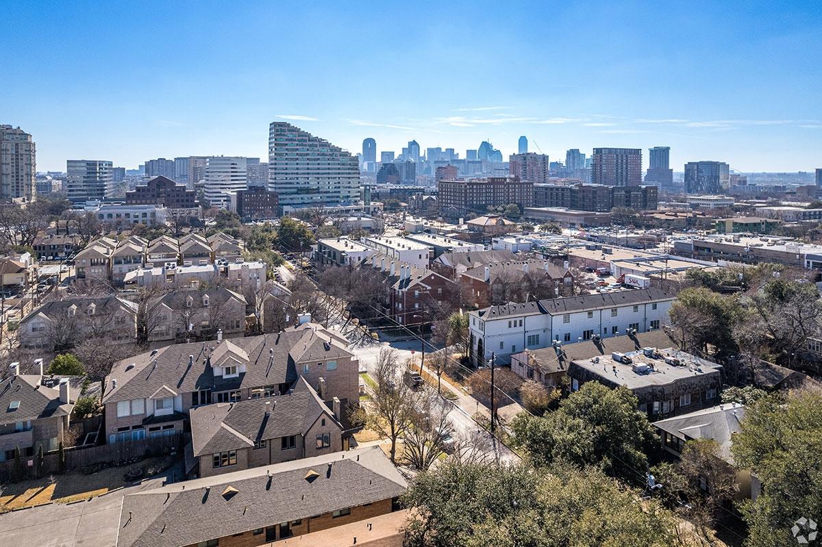 Oak Lawn is an affordable neighborhood for renting a home in Dallas