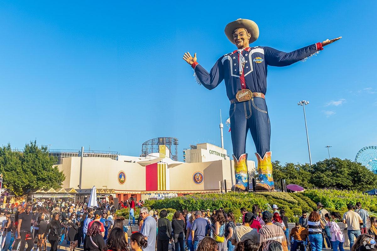 The Texas State Fair features Big Tex, a 55-foot cowboy statue.