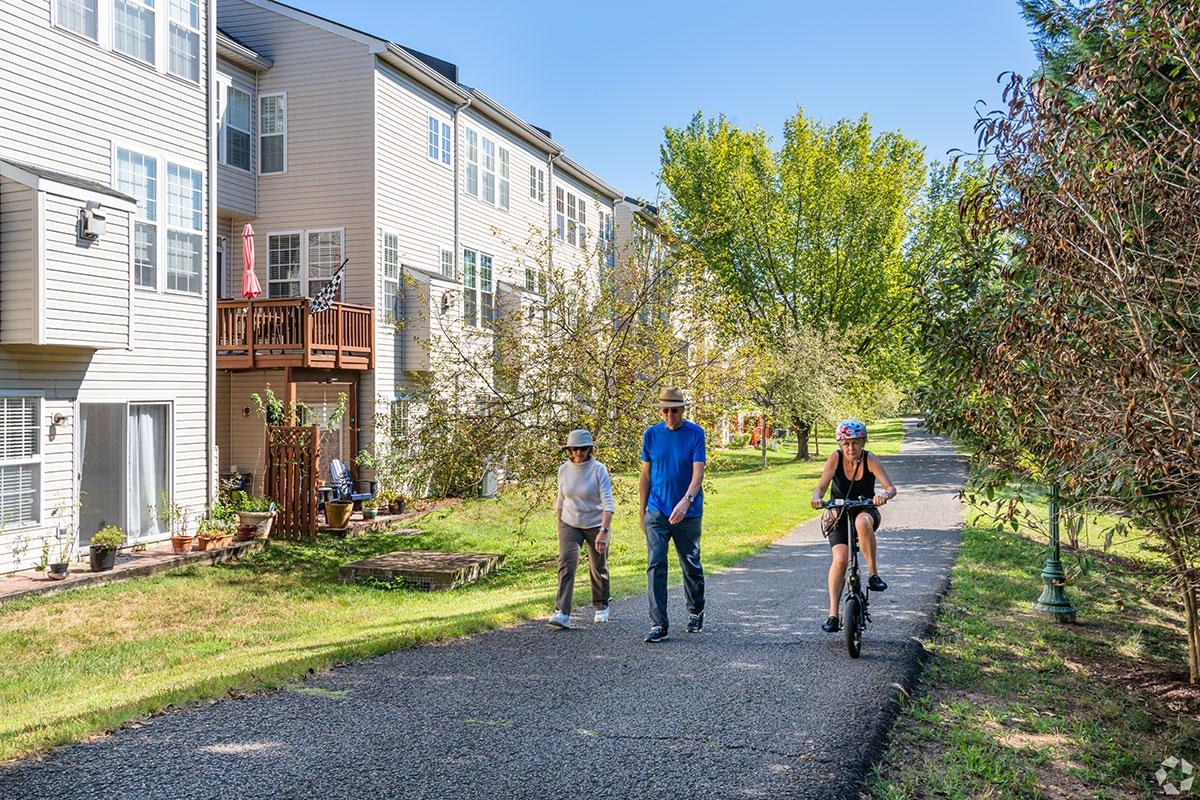 The Landmark/Van Dorn neighborhood offers some of the lowest rents in the city while staying close to busy areas.
