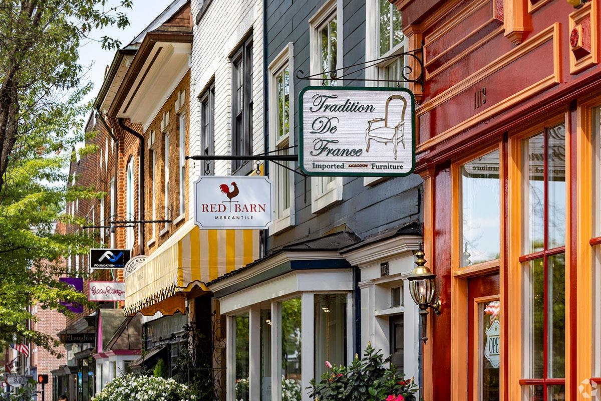 Old Town is one of the most walkable neighborhoods in Alexandria.
