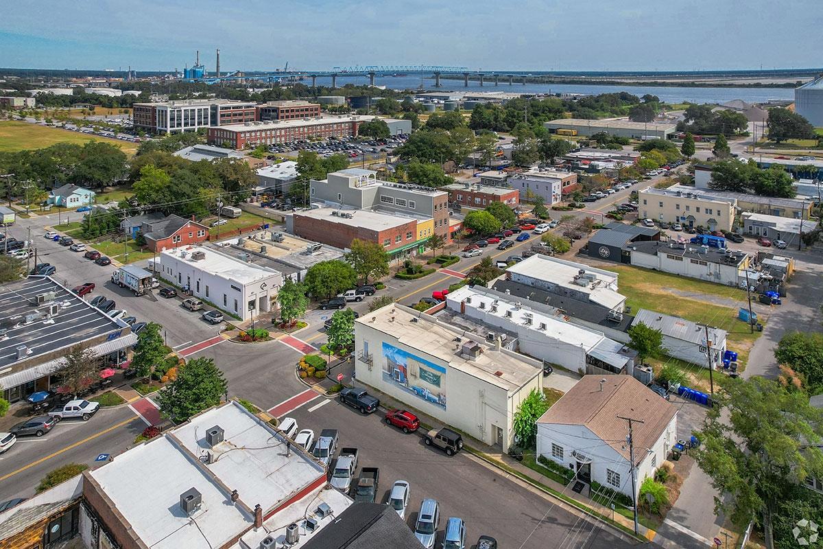 Park Circle is a lively and affordable neighborhood in Charleston.