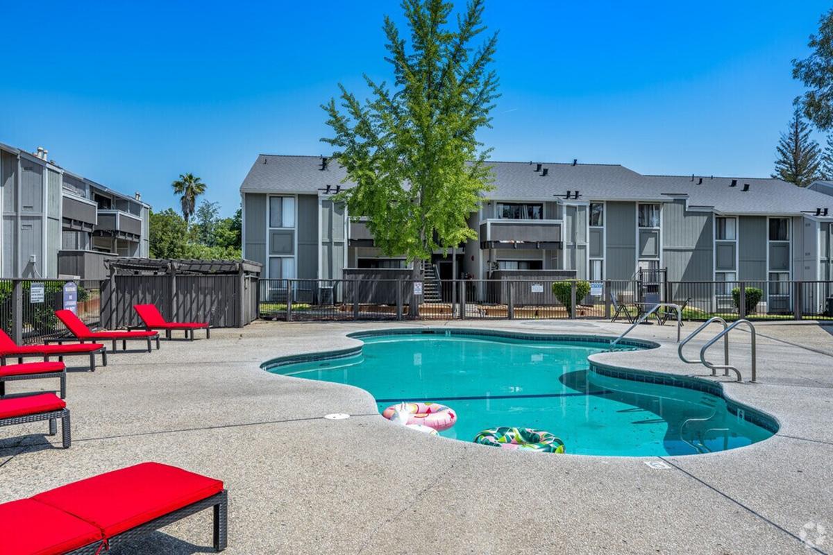 A view of the pool at the Arbor Ridge 1 apartment community in Hillsdale.