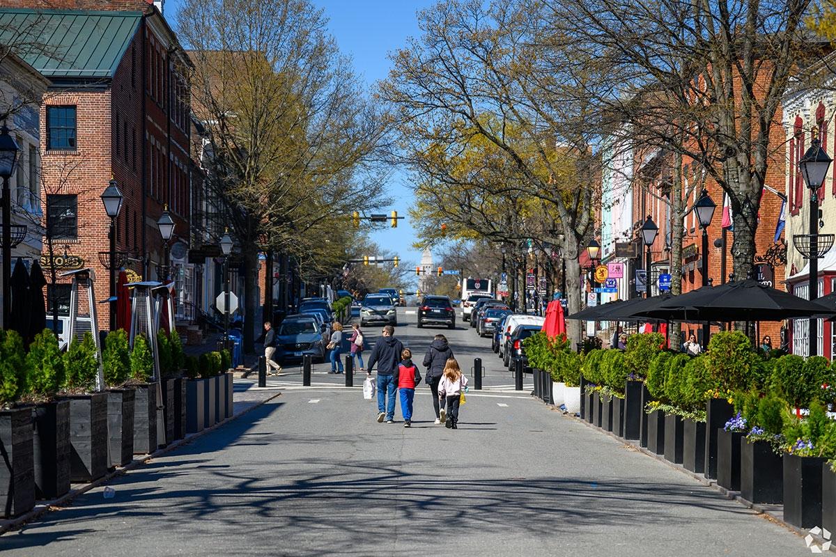 Taylor Run is a quieter residential neighborhood in Alexandria.