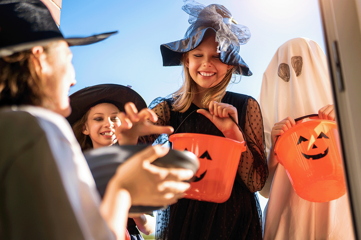 Trick or Treaters at a renter's door