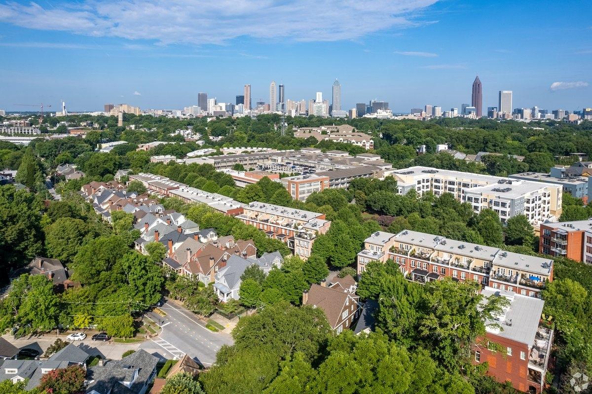 Homes and apartment communities are surrounded by trees in Inman Park.