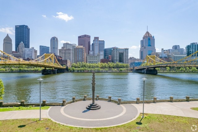 A view of Downtown Pittsburgh from Allegheny Landing Park.