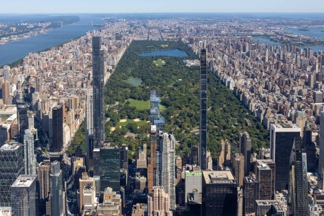 Birds eye view of Manhattan