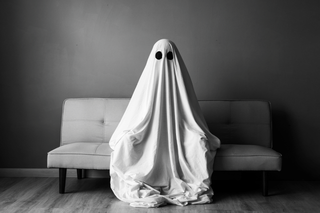 Do Landlords need to tell you if a rental is haunted - is my apartment haunted hero